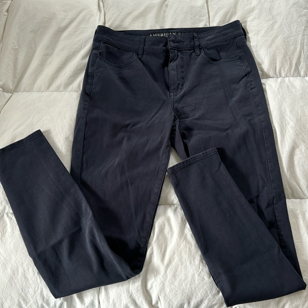 American Eagle High Rise Jeggings (Super Super Stretch x4). Size 8 long.